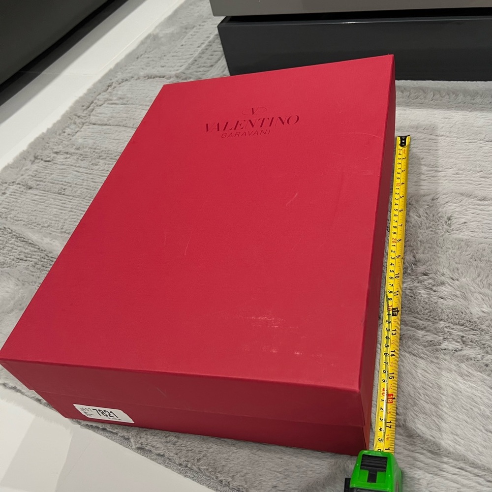 Valentino box